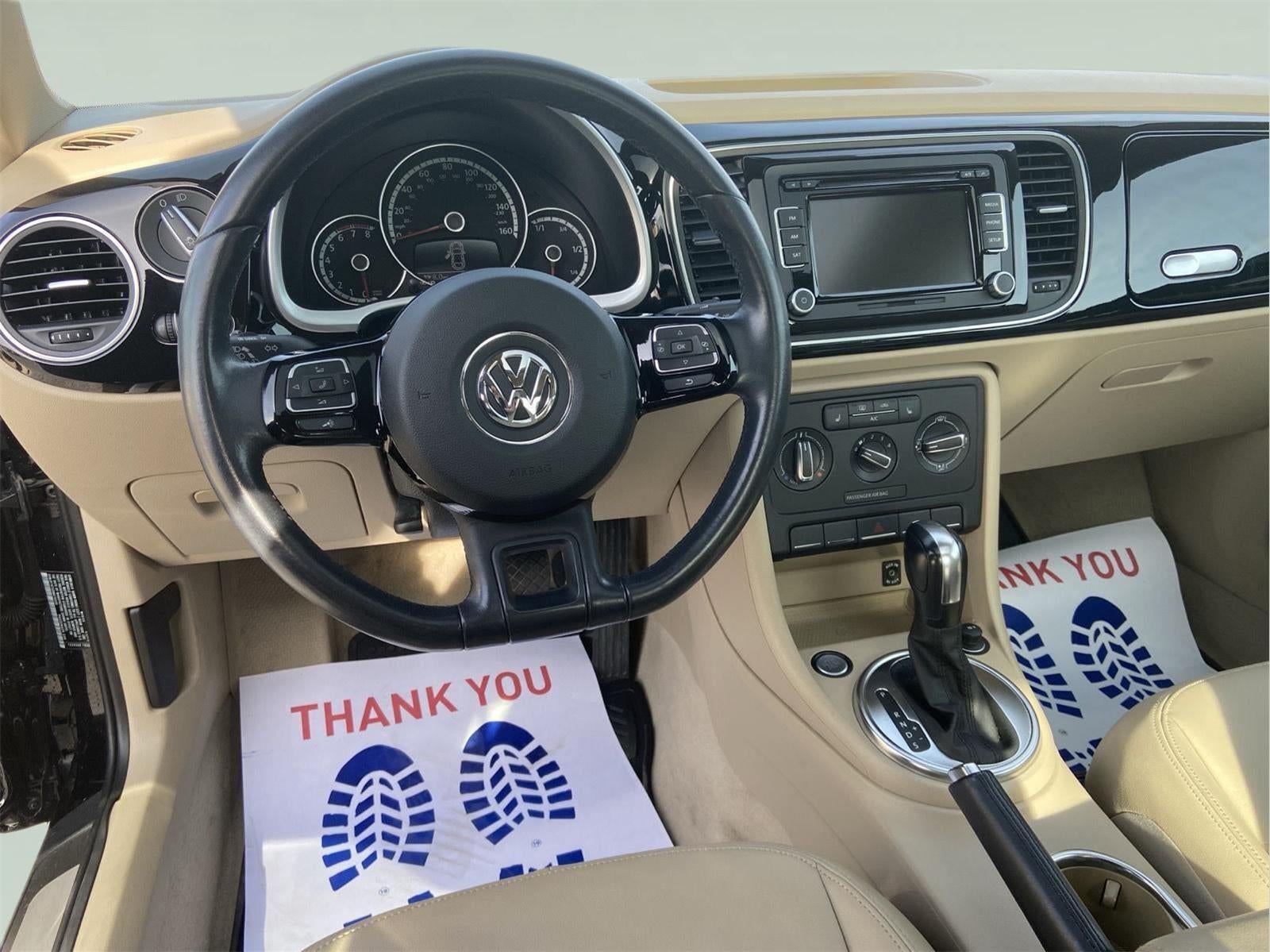 2013 Volkswagen Beetle 2.5L w/Sun