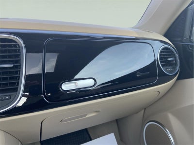 2013 Volkswagen Beetle 2.5L w/Sun