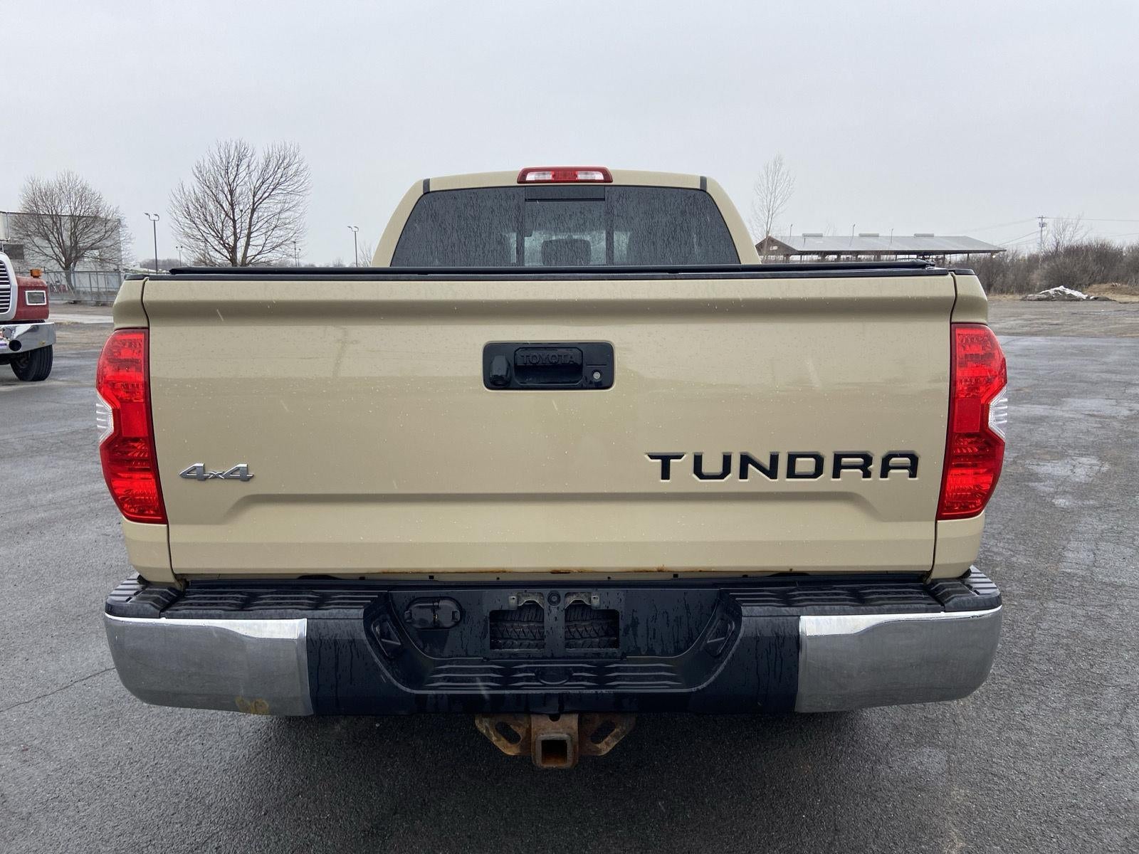 2017 Toyota Tundra SR5