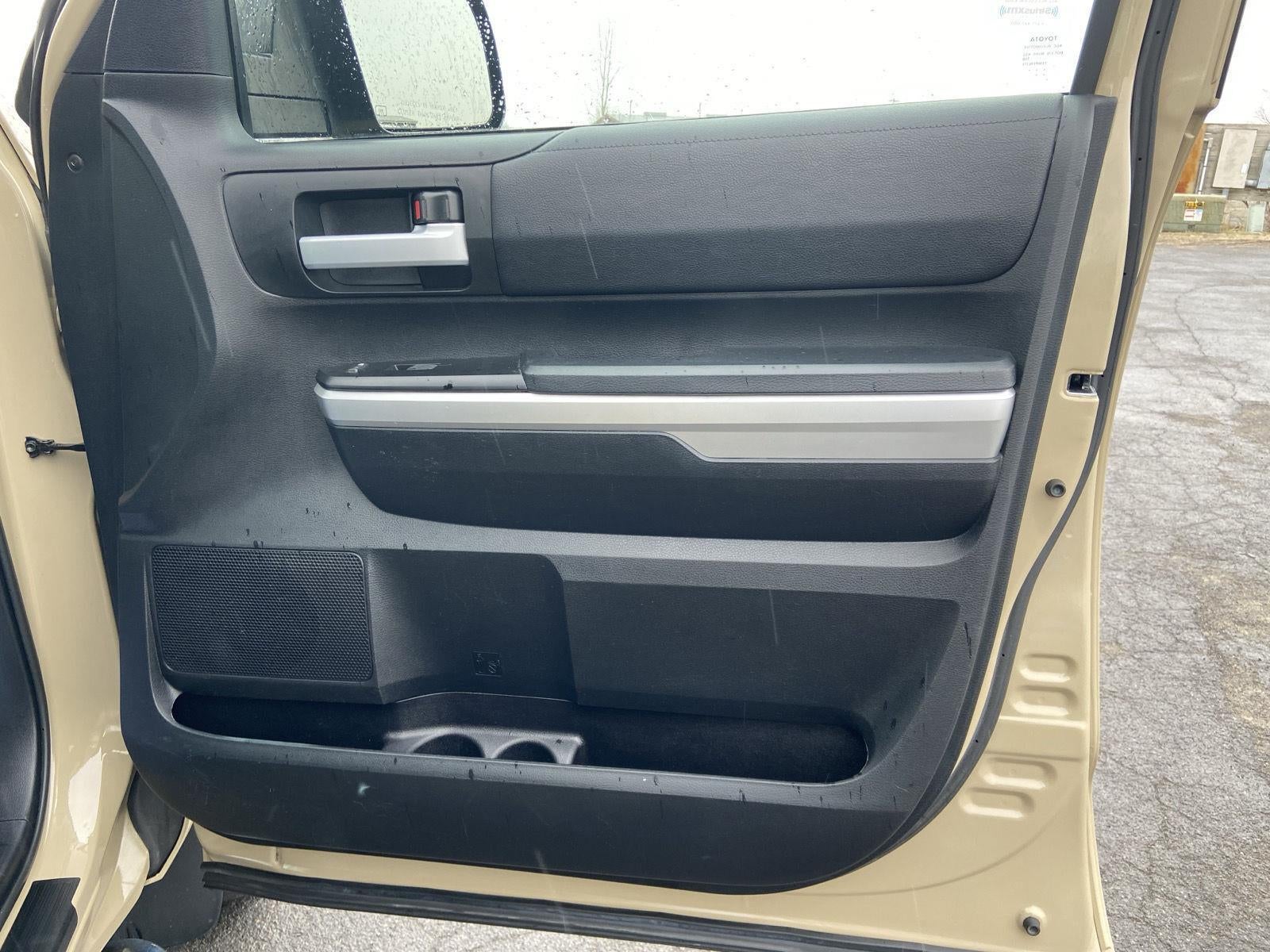 2017 Toyota Tundra SR5