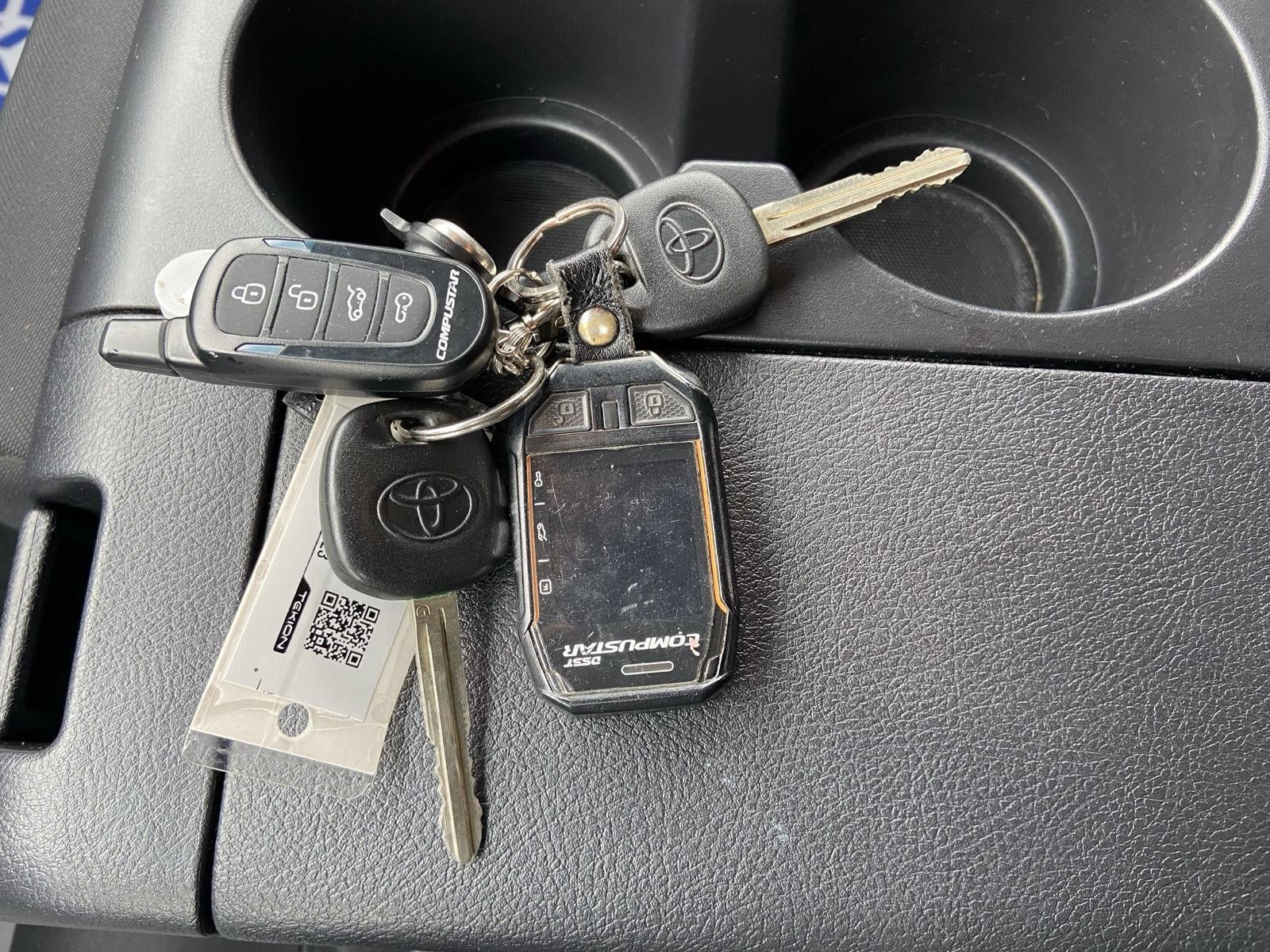 2017 Toyota Tundra SR5