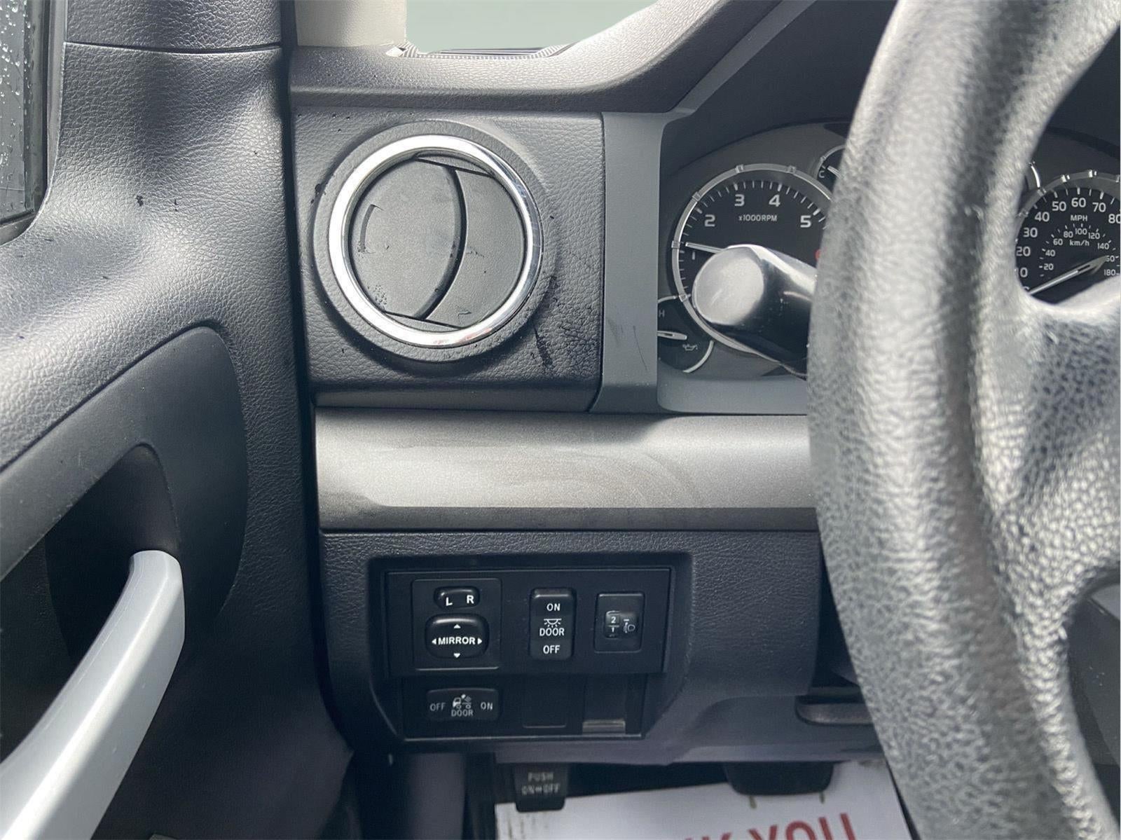 2017 Toyota Tundra SR5