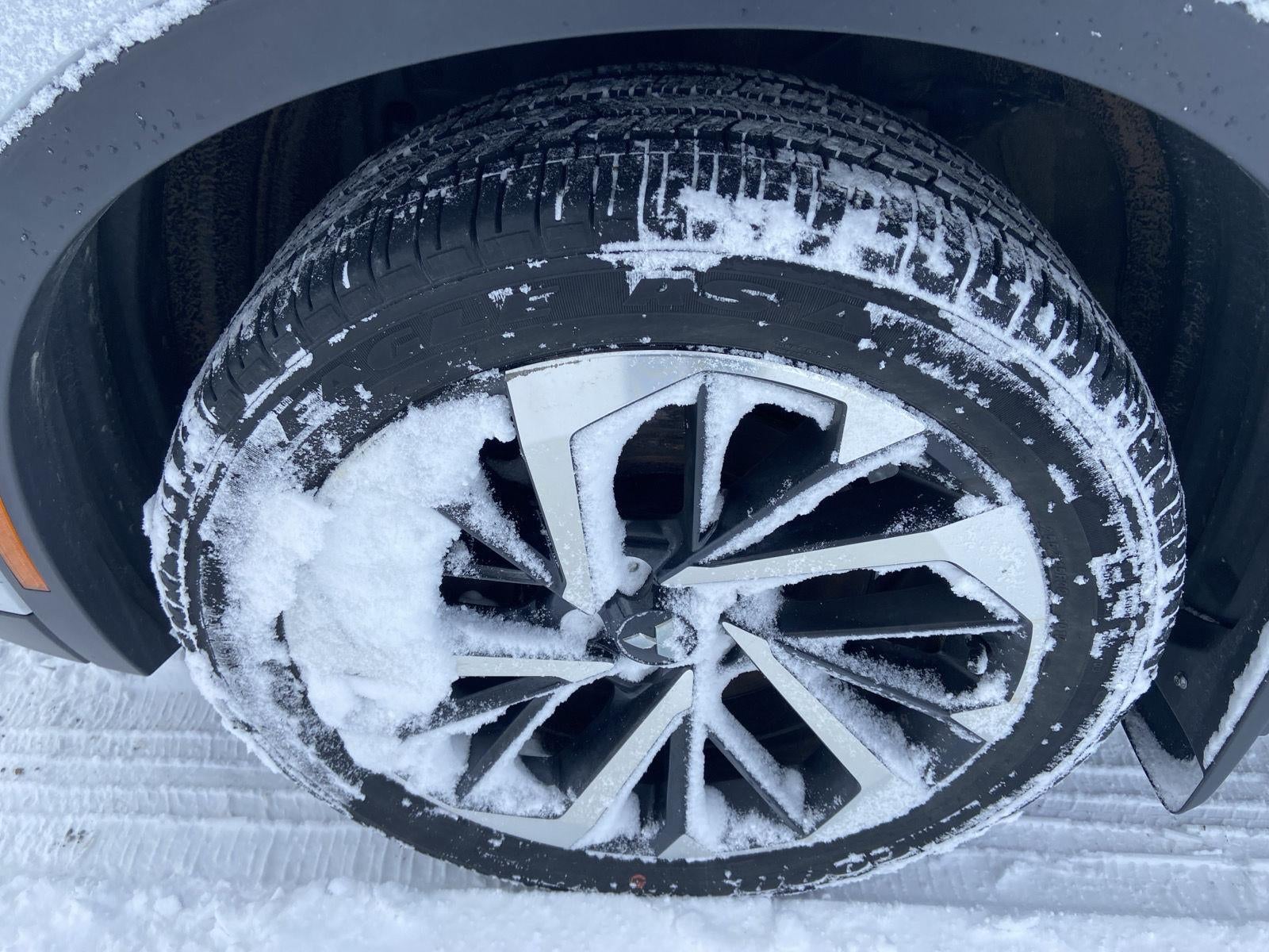 2022 Mitsubishi Outlander ES