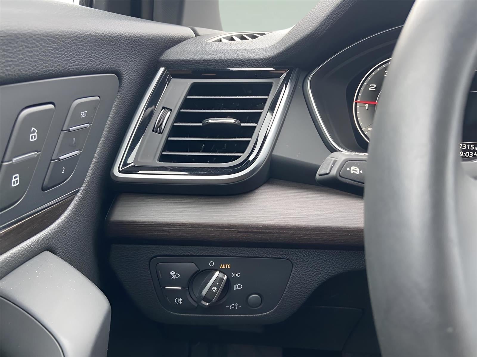 2025 Audi Q5 Premium