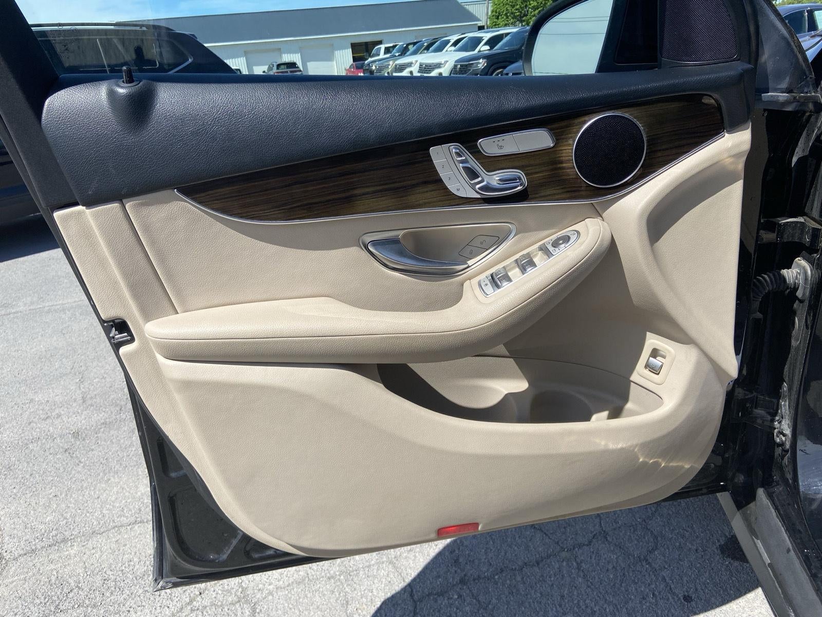 2019 Mercedes-Benz GLC GLC 300