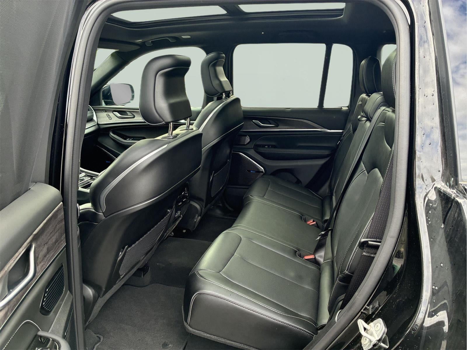 2022 Jeep Grand Cherokee 4xe Overland