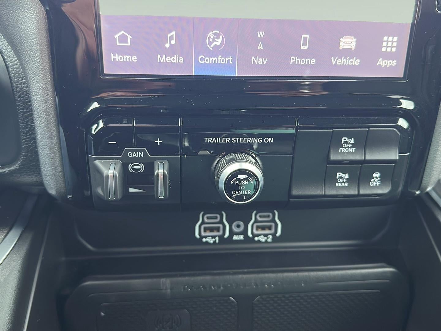 2025 RAM 1500 Big Horn NIGHT EDITION