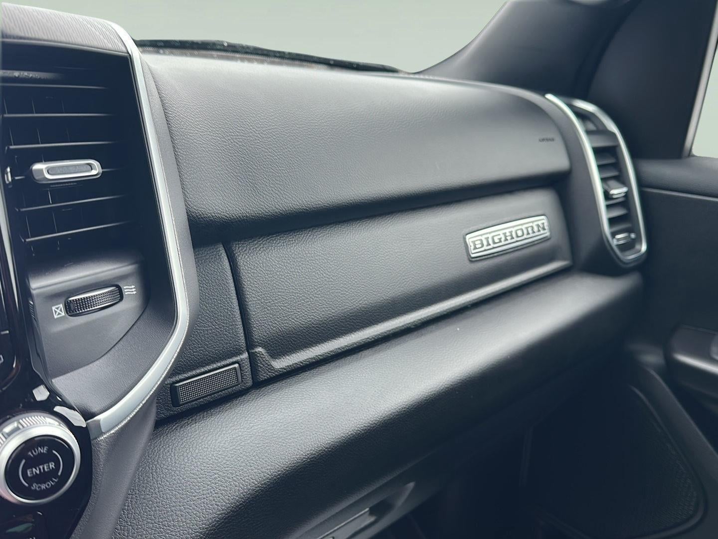 2025 RAM 1500 Big Horn NIGHT EDITION