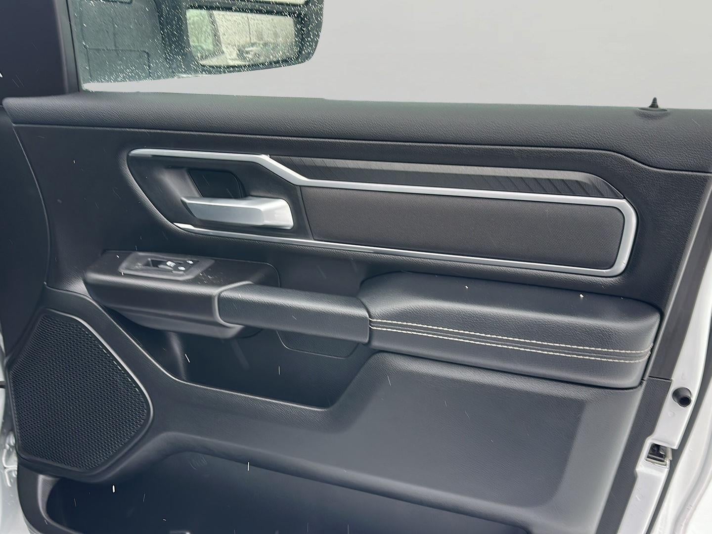 2025 RAM 1500 Big Horn NIGHT EDITION