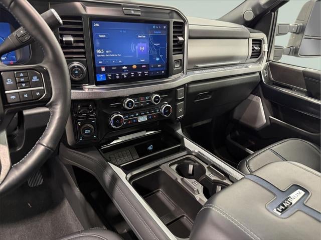 2025 Ford Super Duty F-250 Platinum
