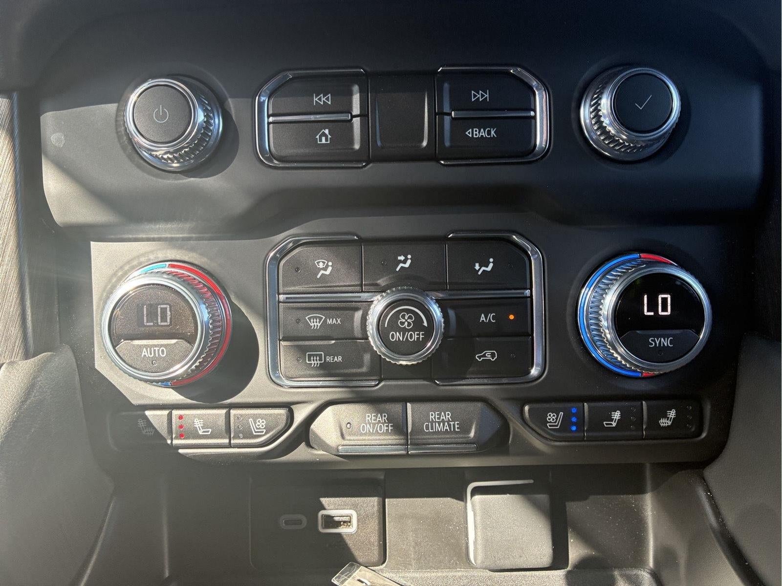 2024 GMC Yukon AT4
