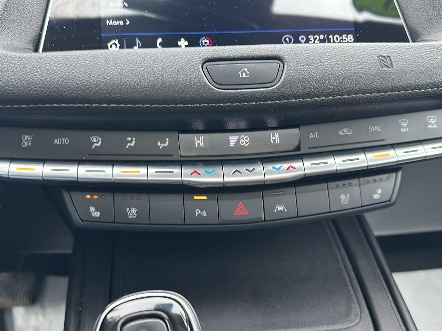 2020 Cadillac XT4 AWD Premium Luxury