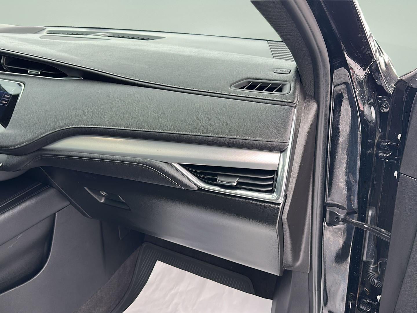 2020 Cadillac XT4 AWD Premium Luxury