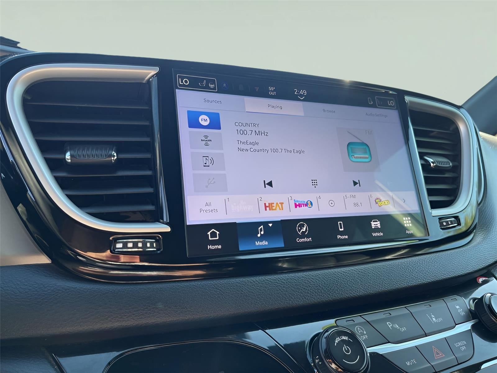 2025 Chrysler Pacifica Select