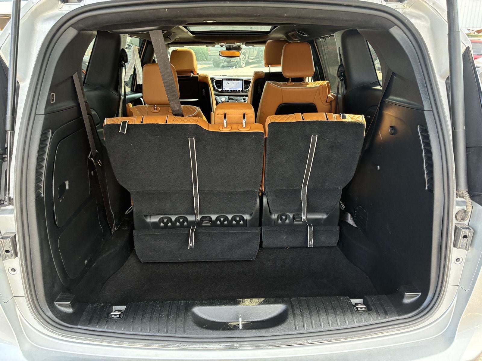2023 Chrysler Pacifica Hybrid Pinnacle