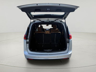 2023 Chrysler Pacifica Hybrid Pinnacle