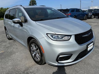 2023 Chrysler Pacifica Hybrid Pinnacle