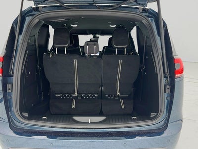 2024 Chrysler Pacifica Hybrid S Appearance Pkg