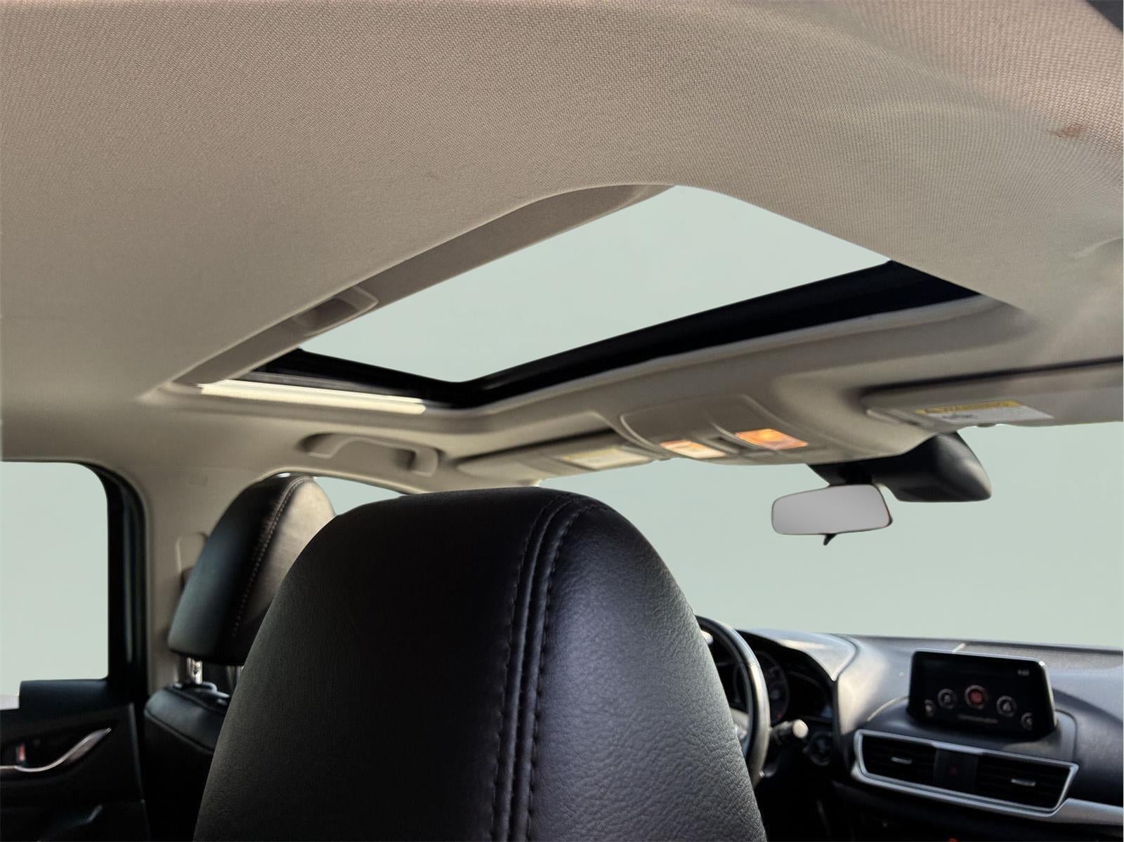 2018 Mazda Mazda3 5-Door Touring