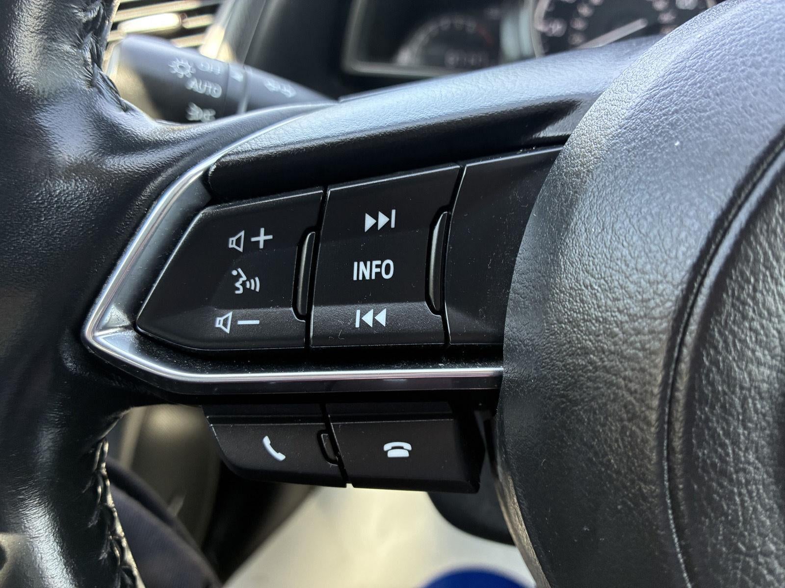 2018 Mazda Mazda3 5-Door Touring
