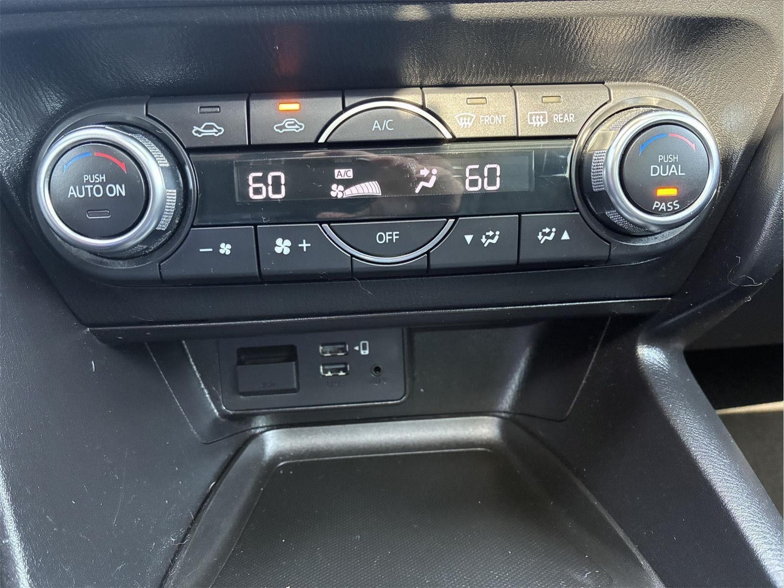 2018 Mazda Mazda3 5-Door Touring