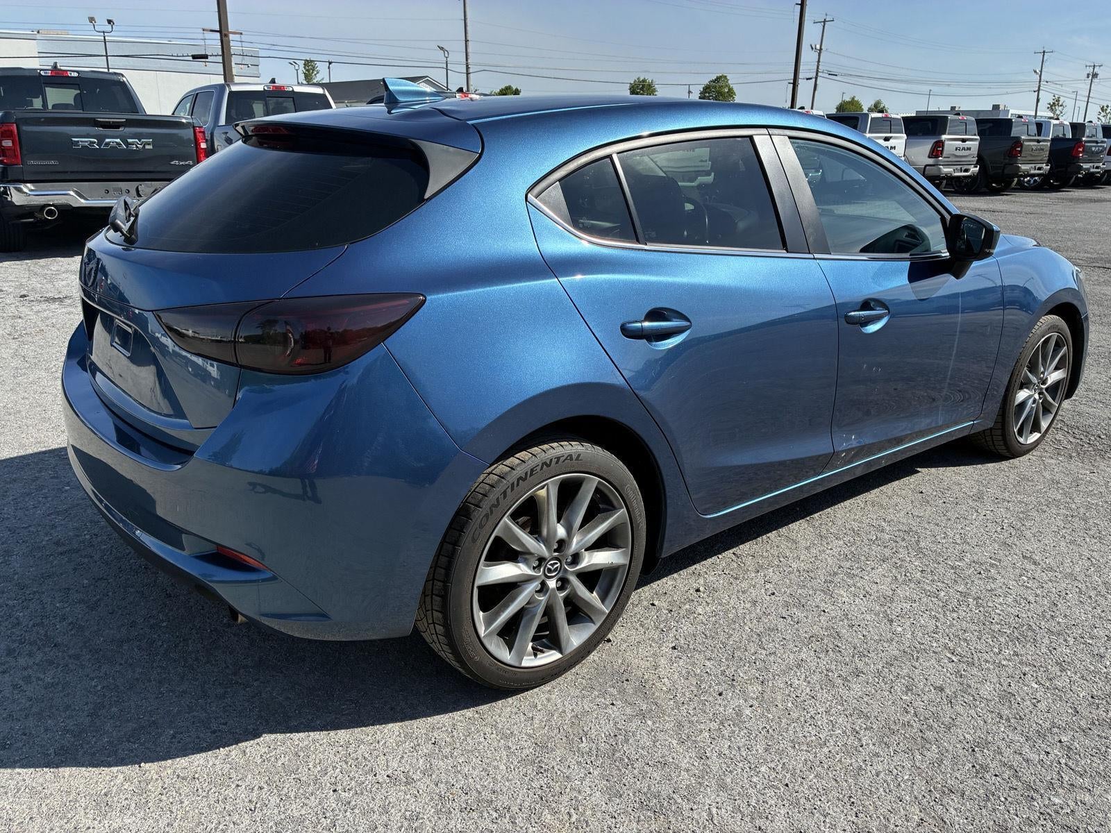 2018 Mazda Mazda3 5-Door Touring