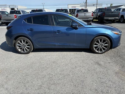 2018 Mazda Mazda3 5-Door Touring
