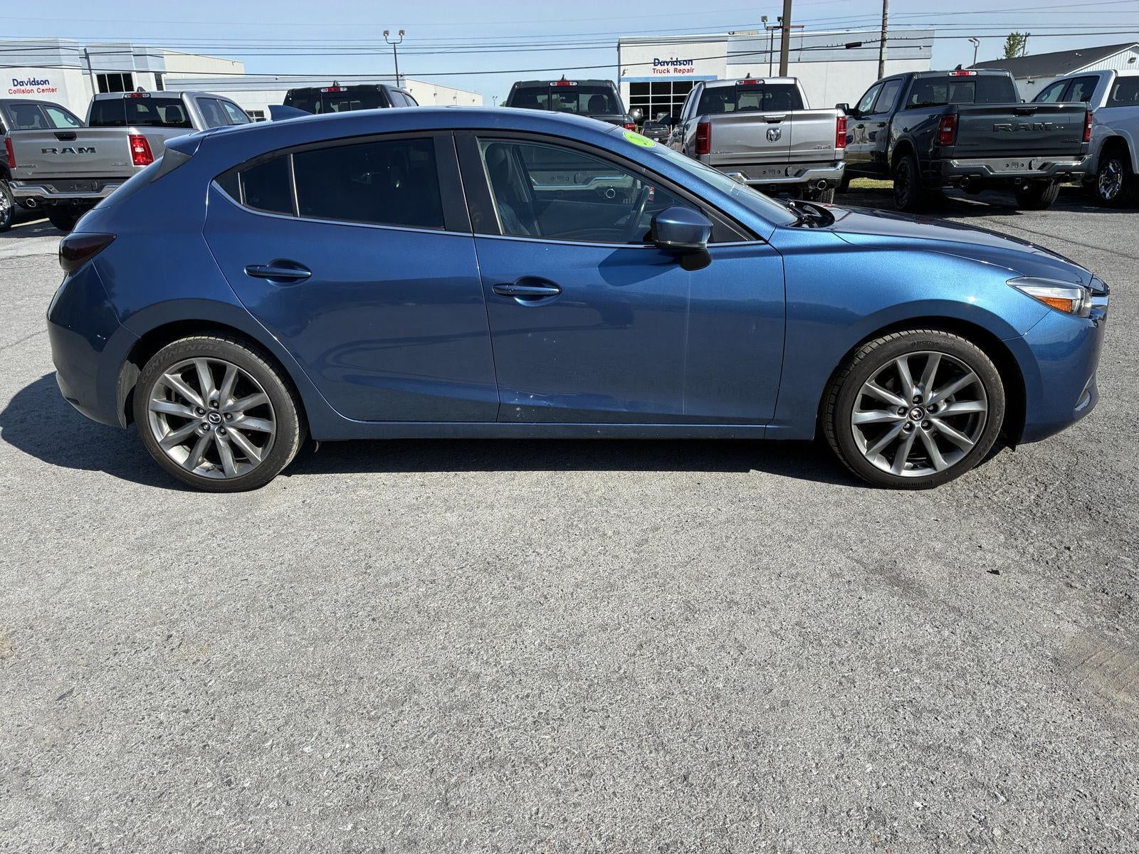 2018 Mazda Mazda3 5-Door Touring