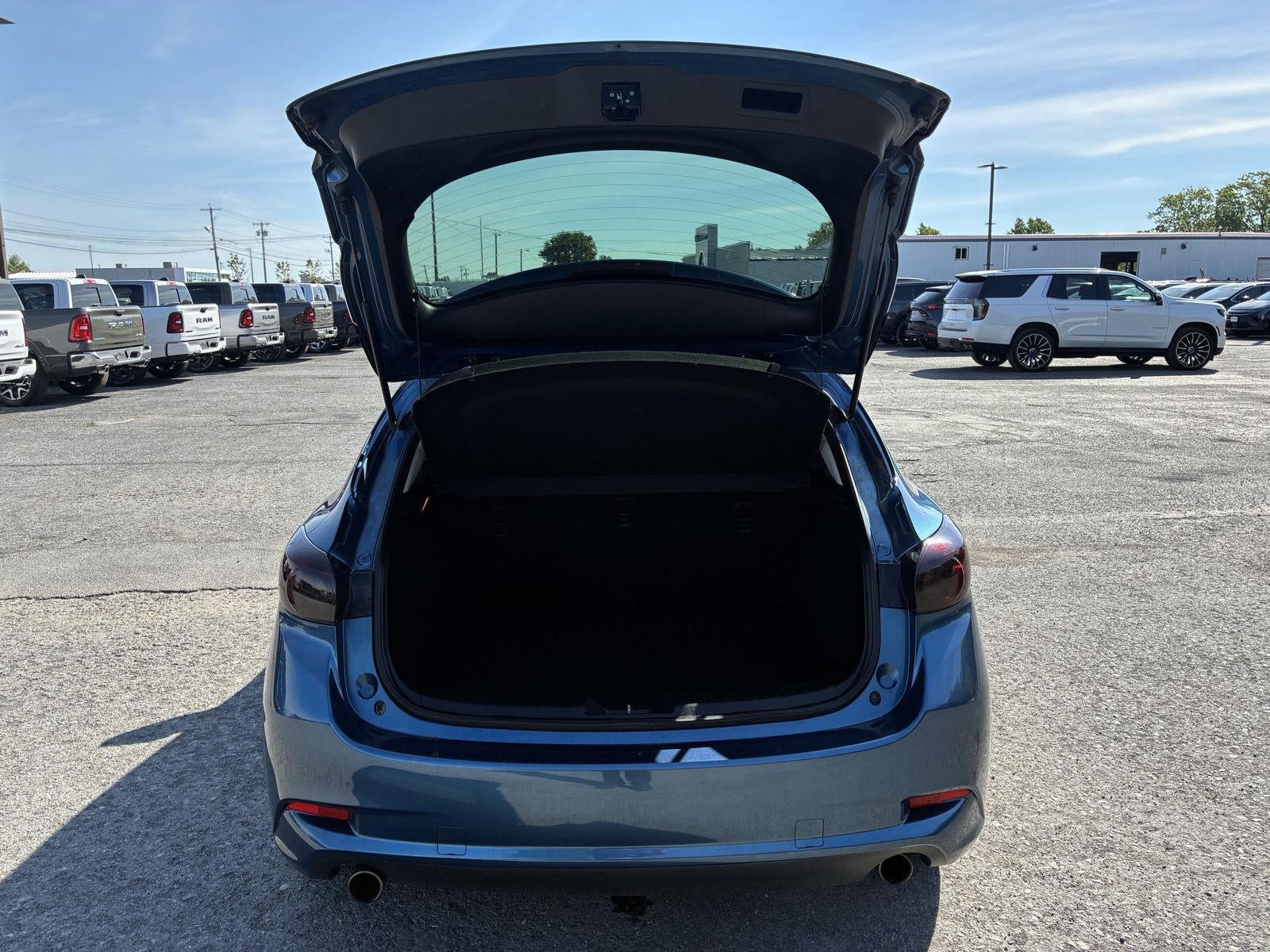 2018 Mazda Mazda3 5-Door Touring