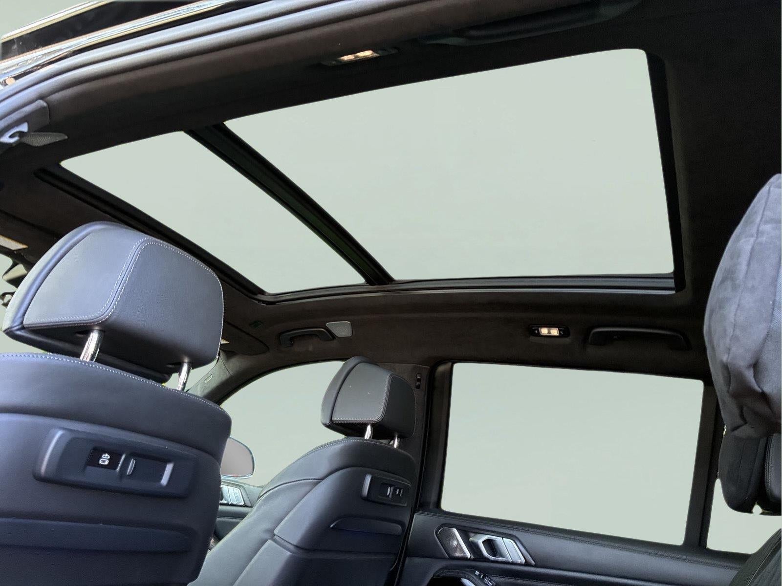 2021 BMW X7 ALPINA XB7
