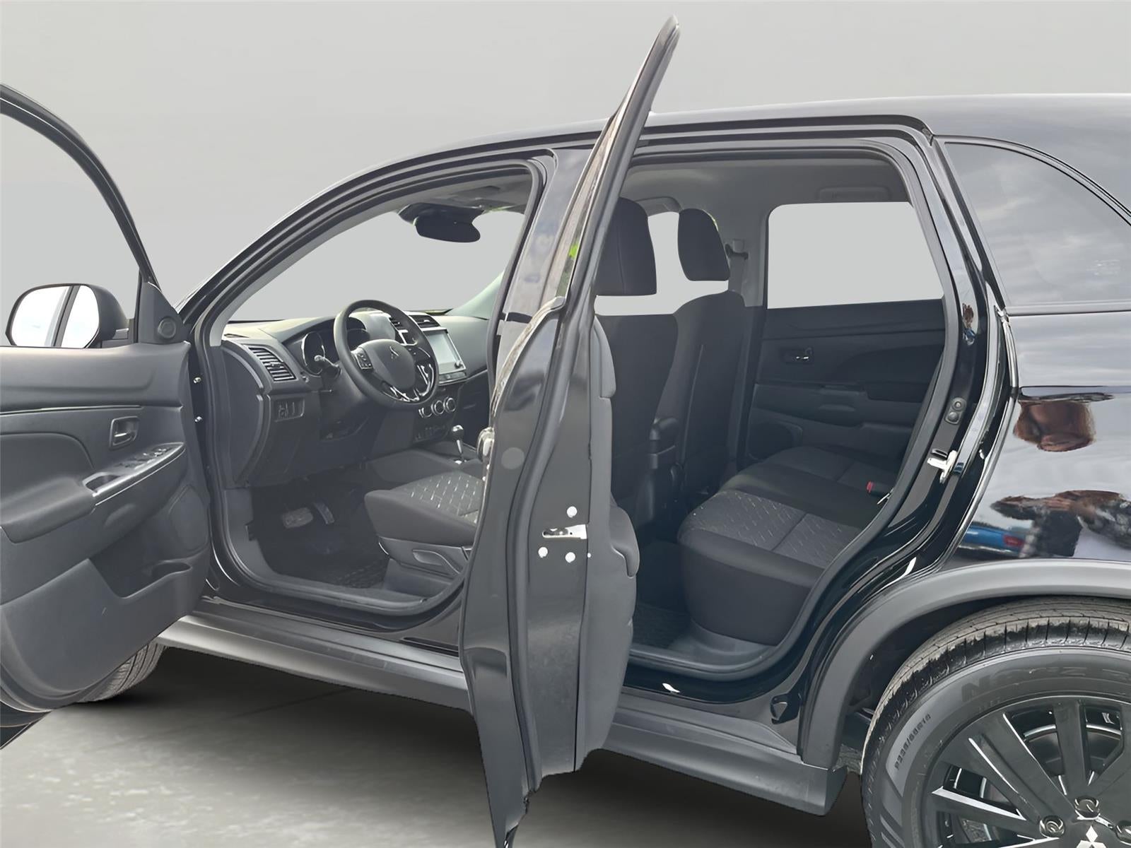 2025 Mitsubishi Outlander Sport LE