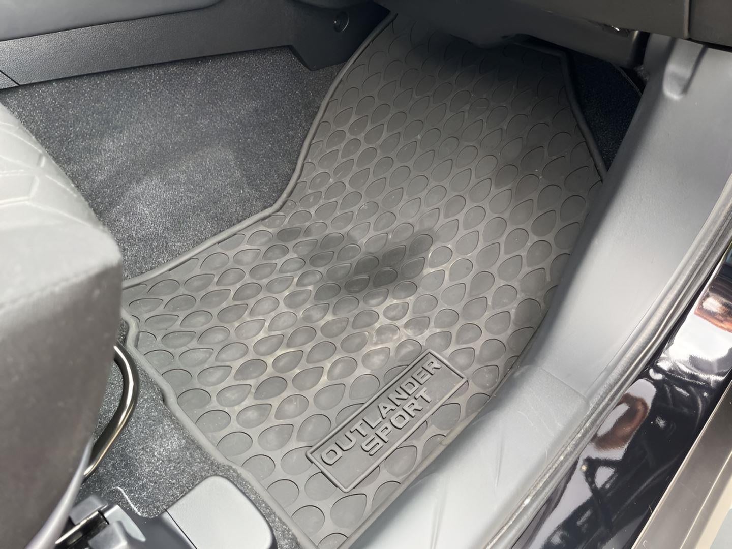 2025 Mitsubishi Outlander Sport LE