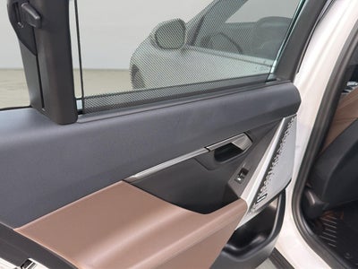 2025 BMW i5 xDrive40