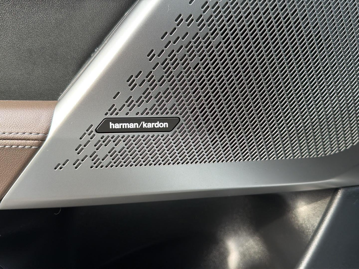 2025 BMW i5 xDrive40