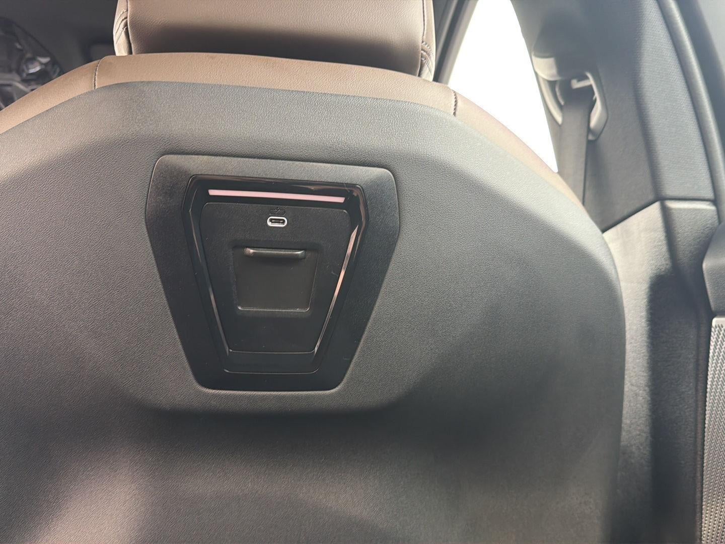 2025 BMW i5 xDrive40