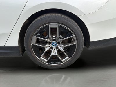 2025 BMW i5 xDrive40