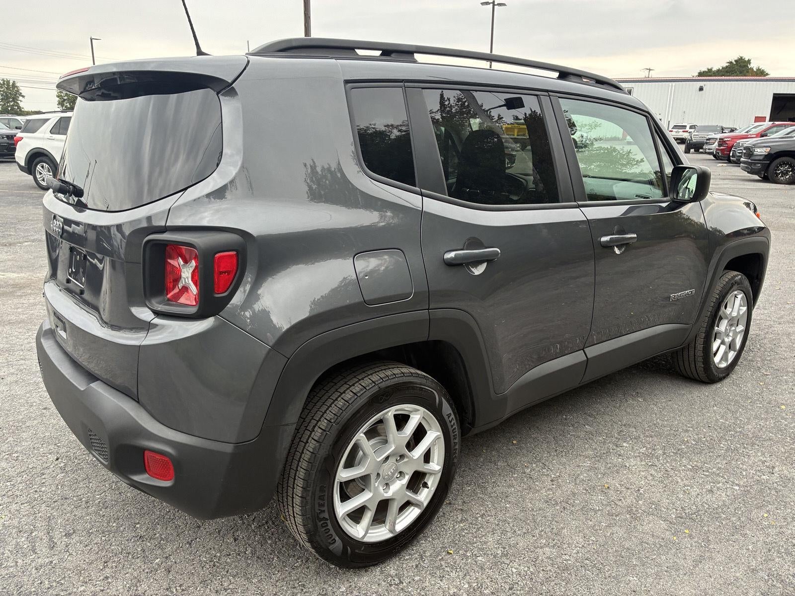 2023 Jeep Renegade Latitude