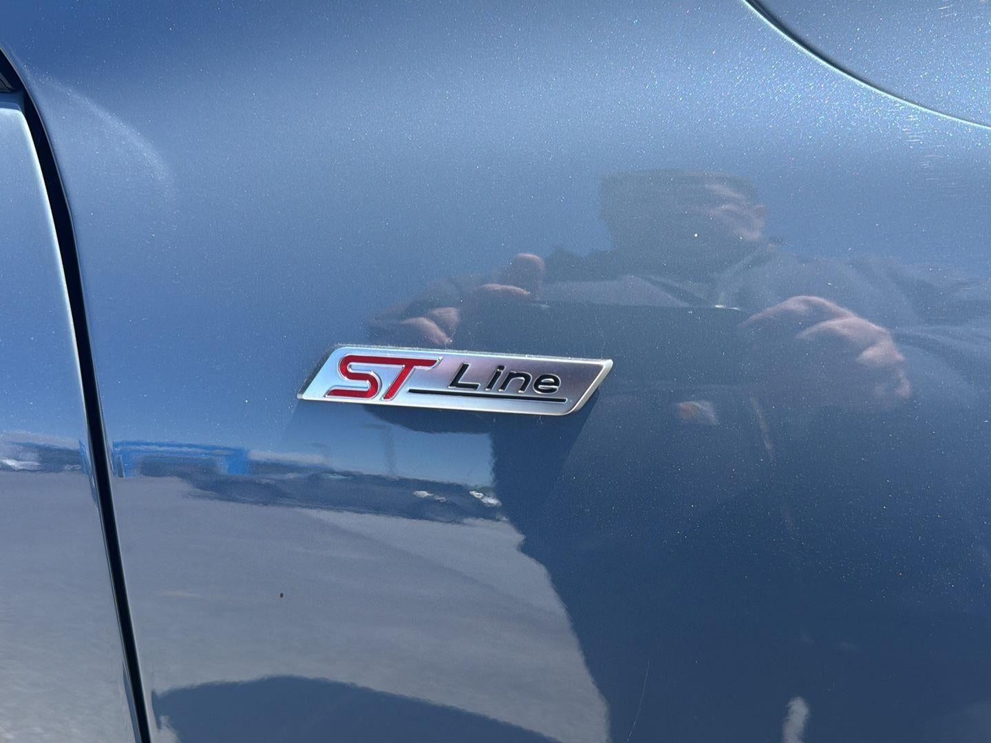2023 Ford Escape ST-Line Select