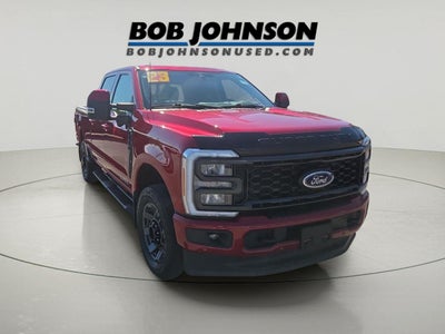 2023 Ford Super Duty F-350 Lariat