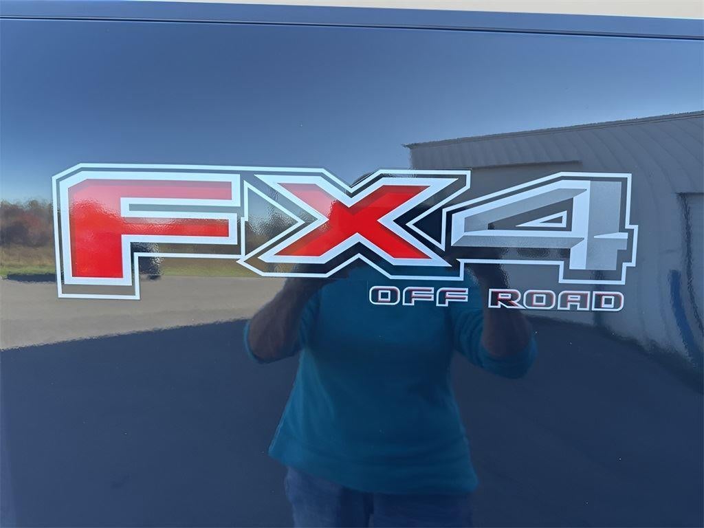 2025 Ford Super Duty F-350 SRW Platinum