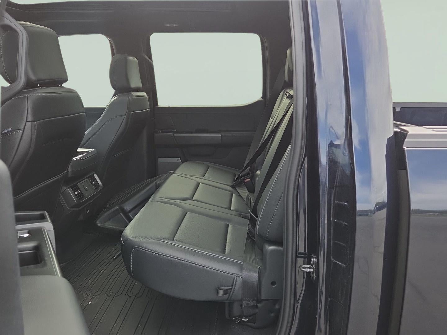 2025 Ford F-150 LARIAT 4WD SuperCrew 5.5' Box