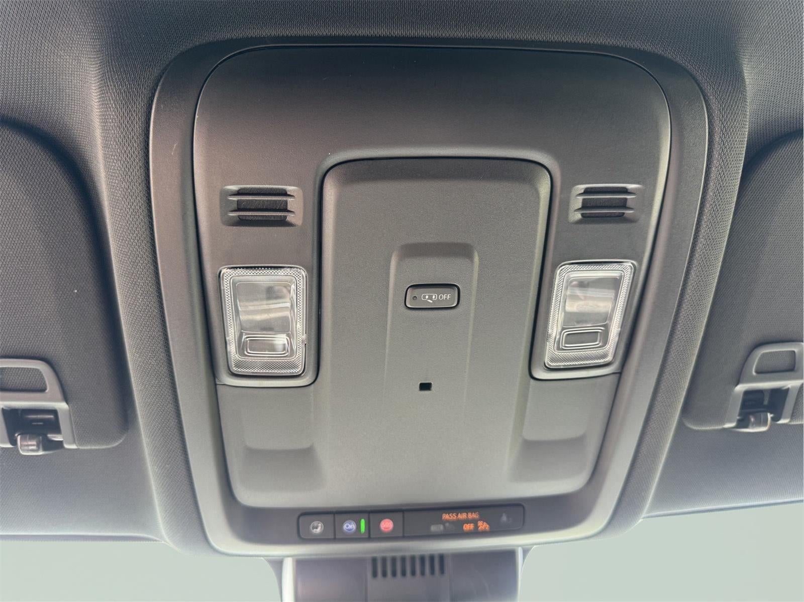 2025 Chevrolet Suburban LS