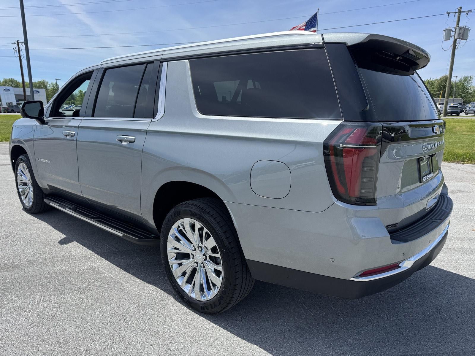 2025 Chevrolet Suburban LS