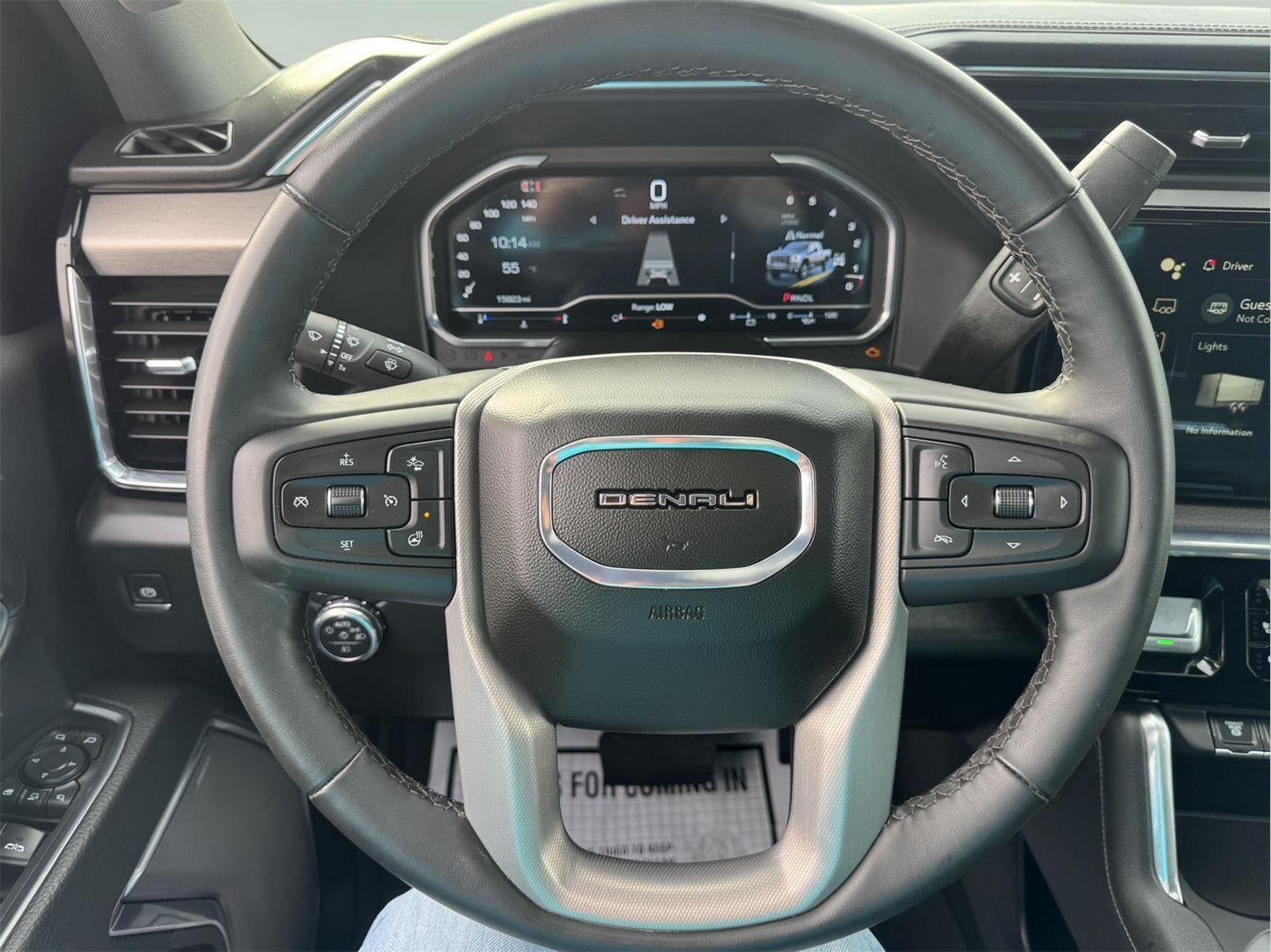 2025 GMC Sierra 2500HD Denali