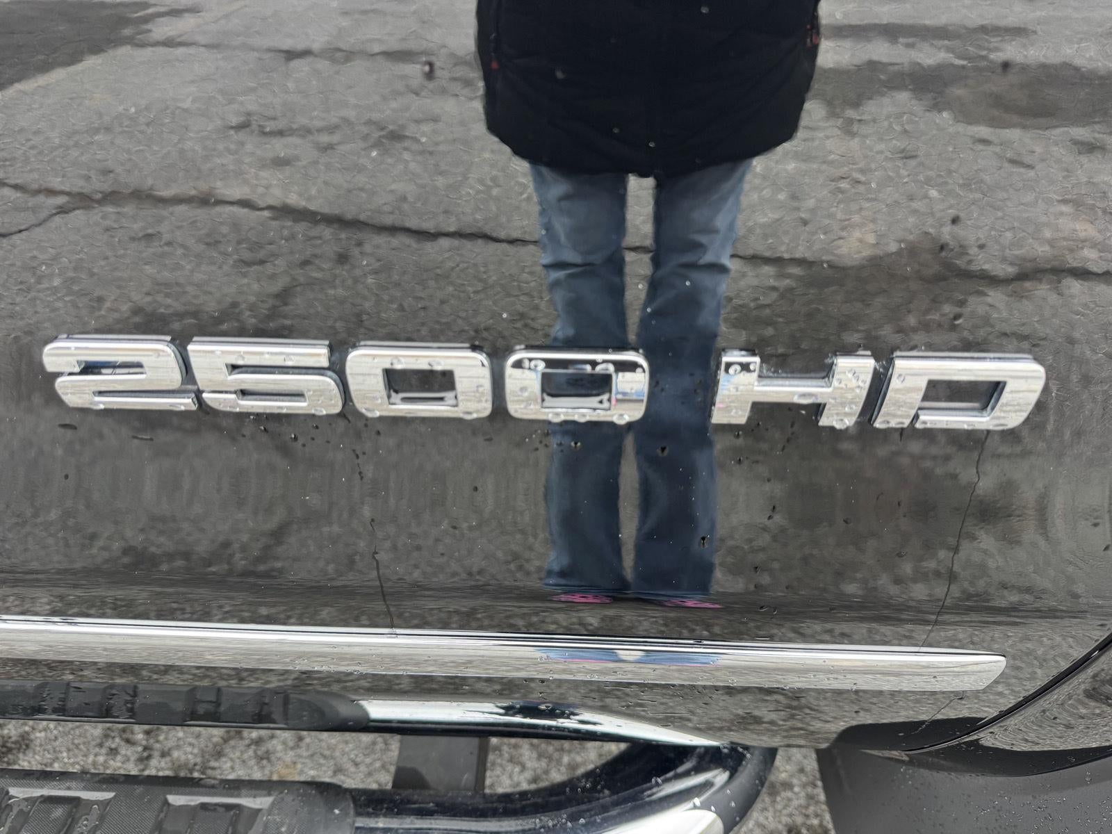 2015 GMC Sierra 2500HD available WiFi SLT