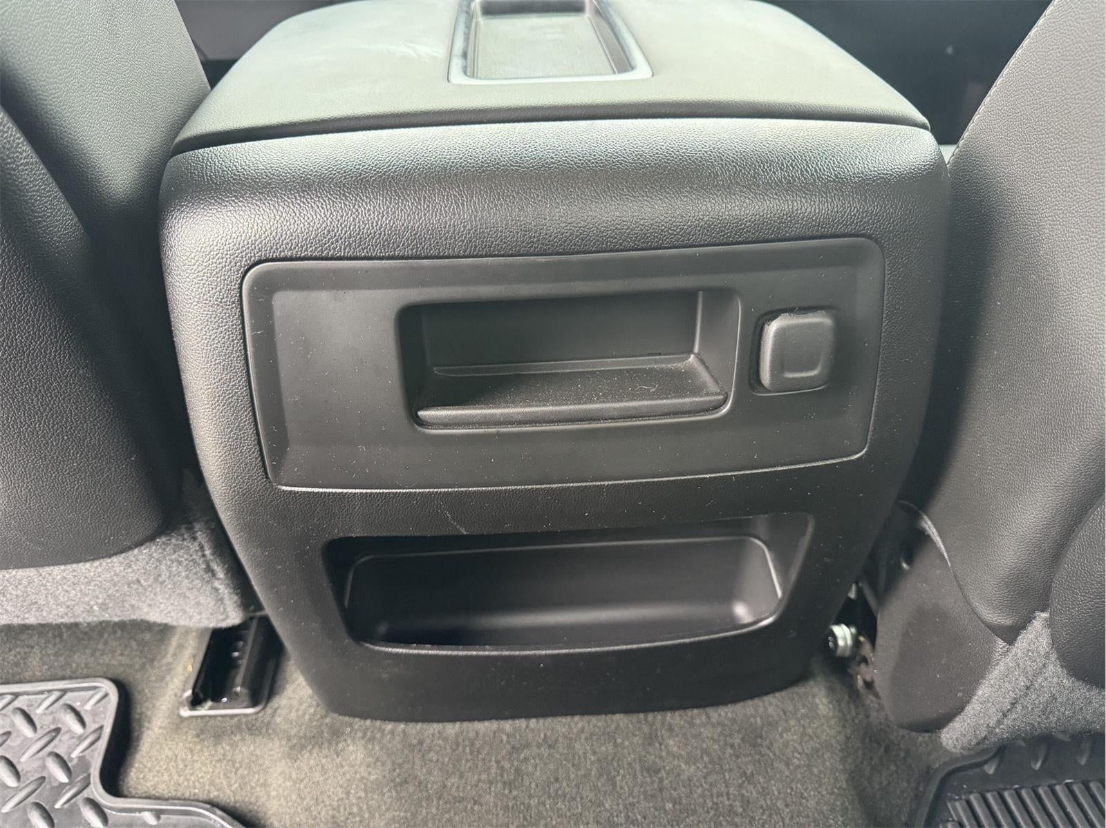 2015 GMC Sierra 2500HD available WiFi SLT