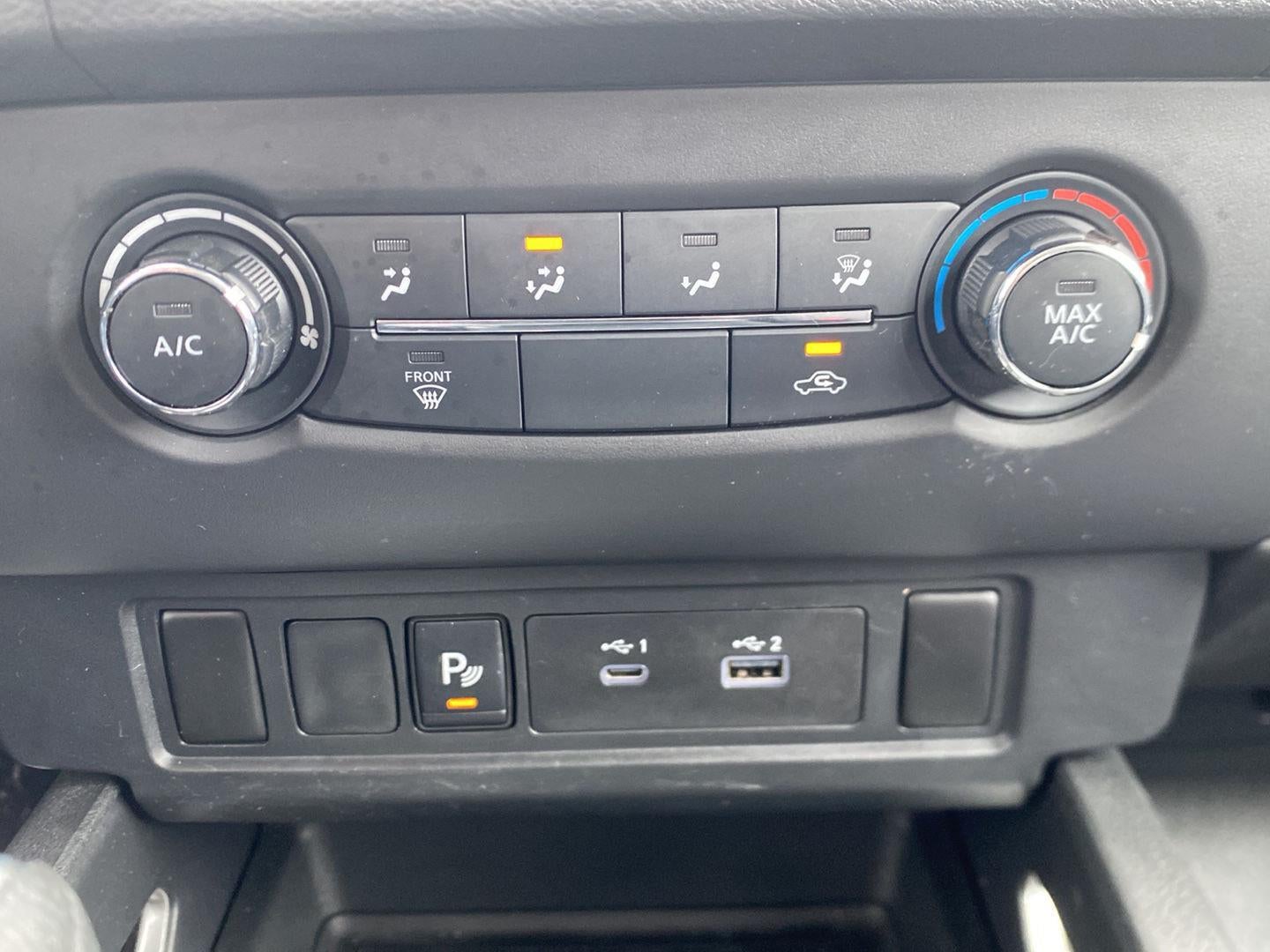 2023 Nissan Frontier SV