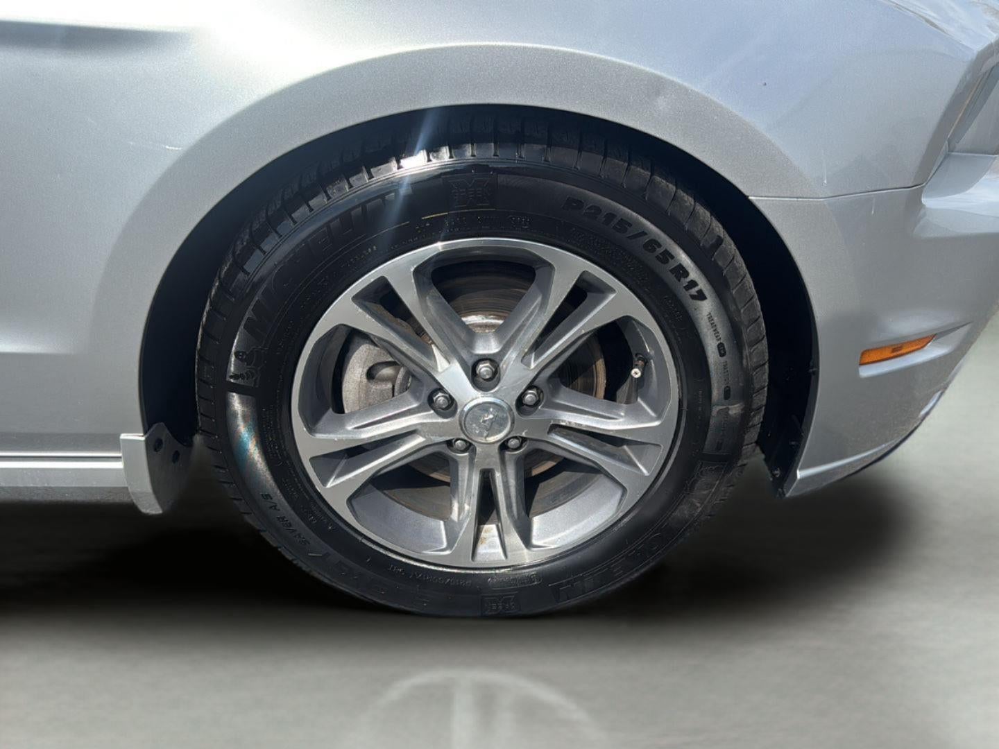 2014 Ford Mustang V6 Premium