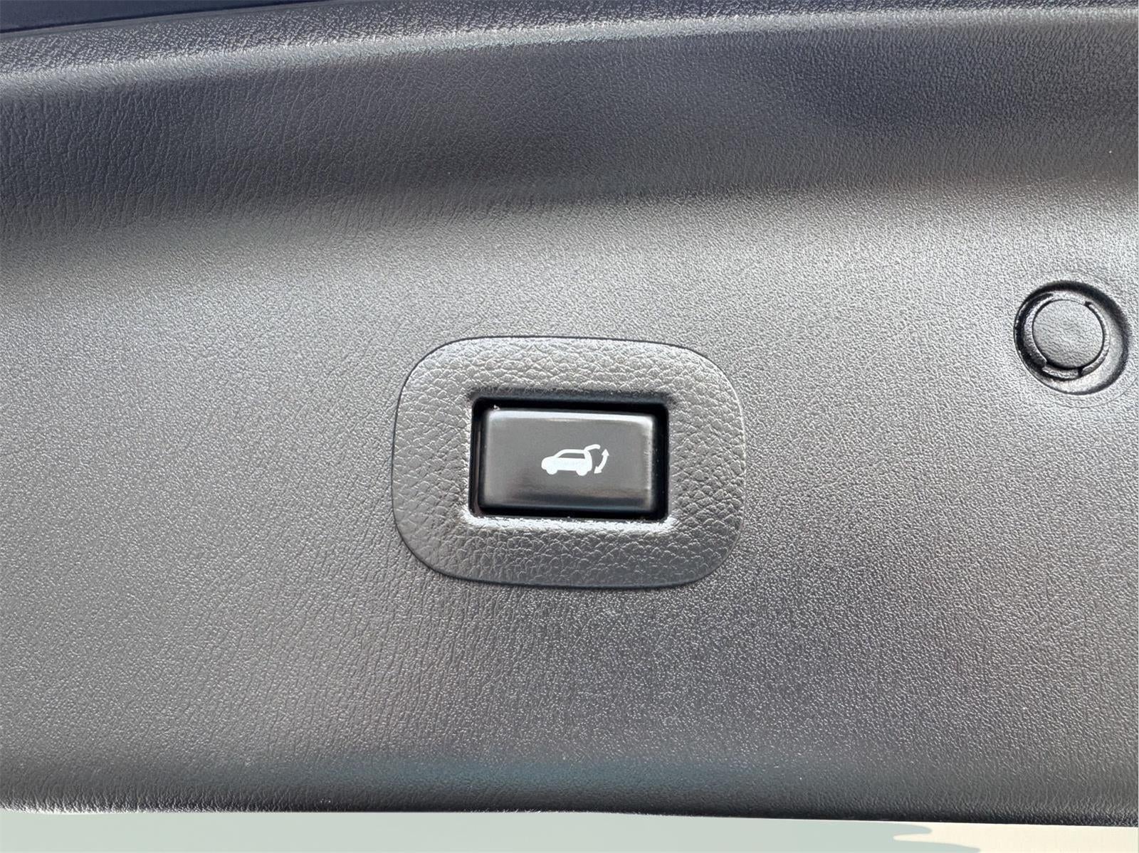 2020 Nissan Armada Platinum
