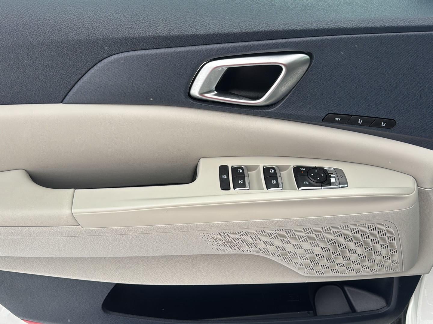 2025 Kia Carnival EX